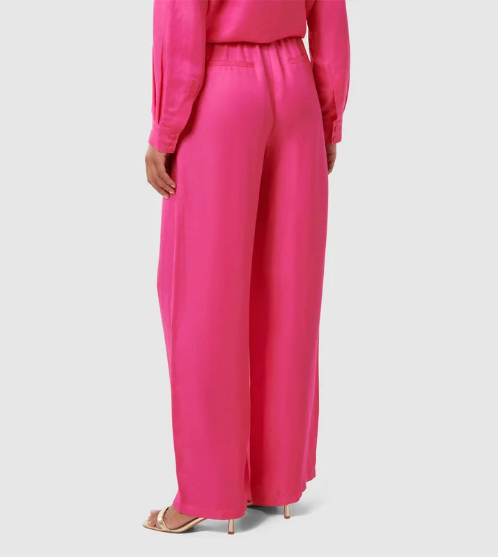 forever new  VERITY Straight Fit Casual Trousers for Women | Best Price UAE